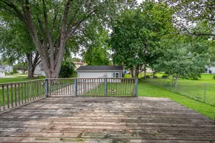 134 Corner St, Watertown, WI 53094 - Photo 39