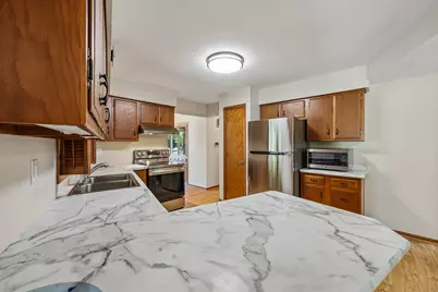364  Robins Run, Burlington, WI 53105 - Photo 25