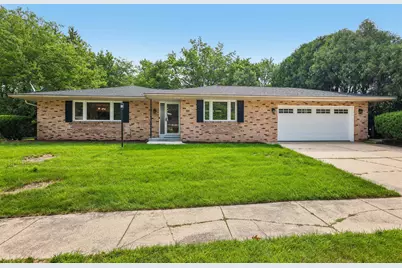 364  Robins Run, Burlington, WI 53105 - Photo 7