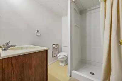 364  Robins Run, Burlington, WI 53105 - Photo 37
