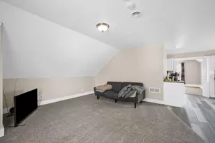 1745 S 68th St, West Allis, WI 53214 - Photo 11