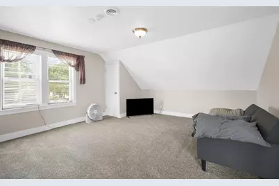 1745 S 68th St, West Allis, WI 53214 - Photo 13