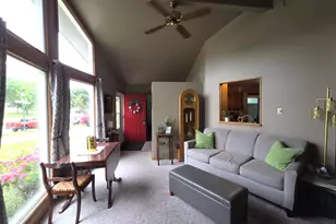 9395 S Burrell St, Oak Creek, WI 53154 - Photo 17