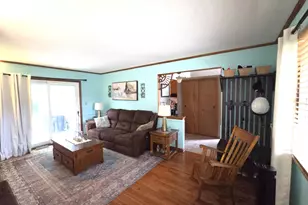 9395 S Burrell St, Oak Creek, WI 53154 - Photo 19