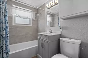 959 Laduron Dr, Mishicot, WI 54228 - Photo 11