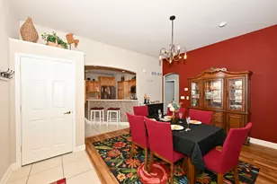 N59W17730 Meadow Ct, Menomonee Falls, WI 53051 - Photo 17