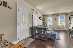 1631 Blocki Ct, Sheboygan, WI 53081 - Photo 7