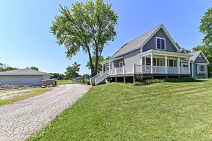 3665 E Fitzsimmons Rd, Oak Creek, WI 53154 - Photo 51