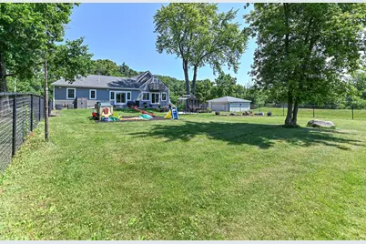 3665 E Fitzsimmons Rd, Oak Creek, WI 53154 - Photo 43