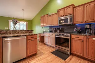 8160 S Lakeview Dr, Franklin, WI 53132 - Photo 29