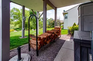 8160 S Lakeview Dr, Franklin, WI 53132 - Photo 13