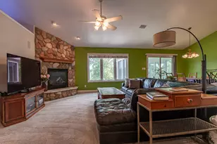 8160 S Lakeview Dr, Franklin, WI 53132 - Photo 21