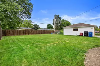 3801  Charles St, Racine, WI 53402 - Photo 23