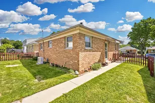 2549 S 63rd St, Milwaukee, WI 53219 - Photo 23
