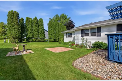 1728  Ashby Ct, Sheboygan, WI 53081 - Photo 33