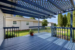 1728 Ashby Ct, Sheboygan, WI 53081 - Photo 7