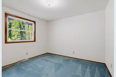 1728  Ashby Ct, Sheboygan, WI 53081 - Photo 17