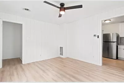 6929  13th Ave #Unit 2, Kenosha, WI 53143 - Photo 5