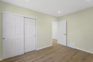 536 N 116th St, Wauwatosa, WI 53226 - Photo 21