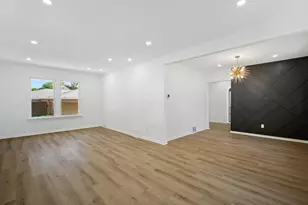 536 N 116th St, Wauwatosa, WI 53226 - Photo 11