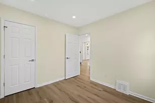 536 N 116th St, Wauwatosa, WI 53226 - Photo 19