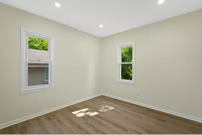 536 N 116th St, Wauwatosa, WI 53226 - Photo 17