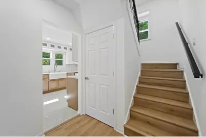 536 N 116th St, Wauwatosa, WI 53226 - Photo 13