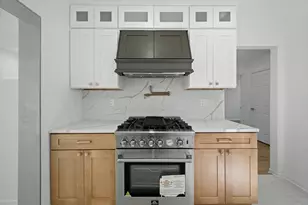 536 N 116th St, Wauwatosa, WI 53226 - Photo 15