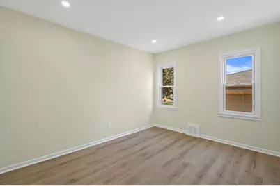 536 N 116th St, Wauwatosa, WI 53226 - Photo 19