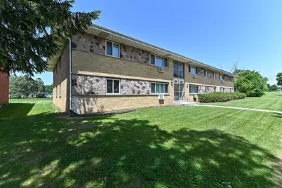 6115 S 13th St, Milwaukee, WI 53221 - Photo 5