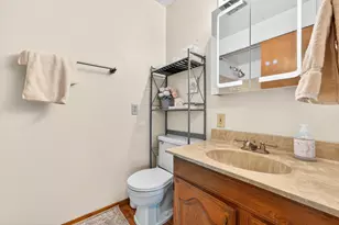 W184N8293 Tours Dr, Menomonee Falls, WI 53051 - Photo 39