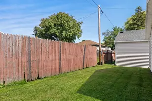 1526 S 24th St, Manitowoc, WI 54220 - Photo 27