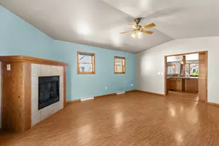 1526 S 24th St, Manitowoc, WI 54220 - Photo 5