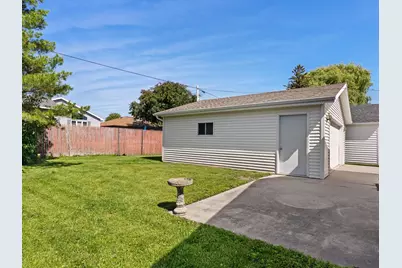 1526 S 24th St, Manitowoc, WI 54220 - Photo 29