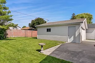 1526 S 24th St, Manitowoc, WI 54220 - Photo 29