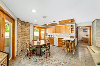 24026 W Oakwood Ln, Racine, WI 53139 - Photo 29
