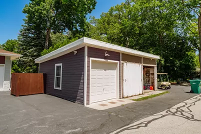 24026 W Oakwood Ln, Racine, WI 53139 - Photo 43