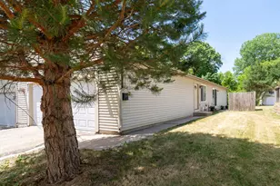 437 Swanson Ct, Twin Lakes, WI 53181 - Photo 25