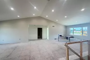 2001 Prairie Pl, Holmen, WI 54636 - Photo 9