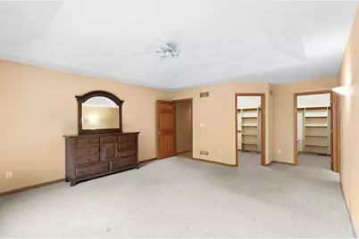 W260N2961  Steeplechase Dr, Pewaukee, WI 53072 - Photo 17