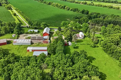 W762  Honey Creek Rd, East Troy, WI 53105 - Photo 25