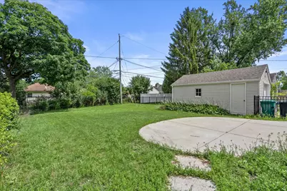 W164N8426  Hiawatha Ave, Menomonee Falls, WI 53051 - Photo 31