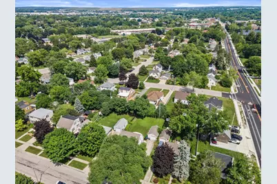 W164N8426  Hiawatha Ave, Menomonee Falls, WI 53051 - Photo 37