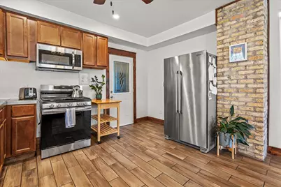 2615 N Holton St, Milwaukee, WI 53212 - Photo 27