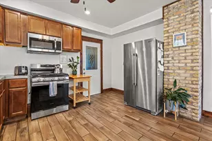 2615 N Holton St, Milwaukee, WI 53212 - Photo 27