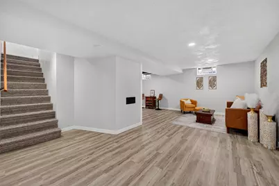 10529 W Caldwell Ave, Milwaukee, WI 53225 - Photo 13