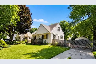 6672 N 54th St, Milwaukee, WI 53223 - Photo 3