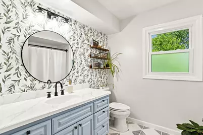 8036 S 77th St, Franklin, WI 53132 - Photo 23
