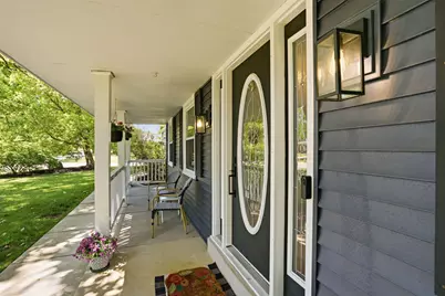 8036 S 77th St, Franklin, WI 53132 - Photo 3