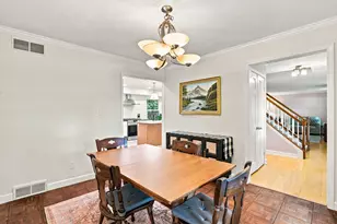 8036 S 77th St, Franklin, WI 53132 - Photo 17
